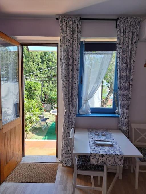 Studio With Garden Near The Sea Koper Exterior foto